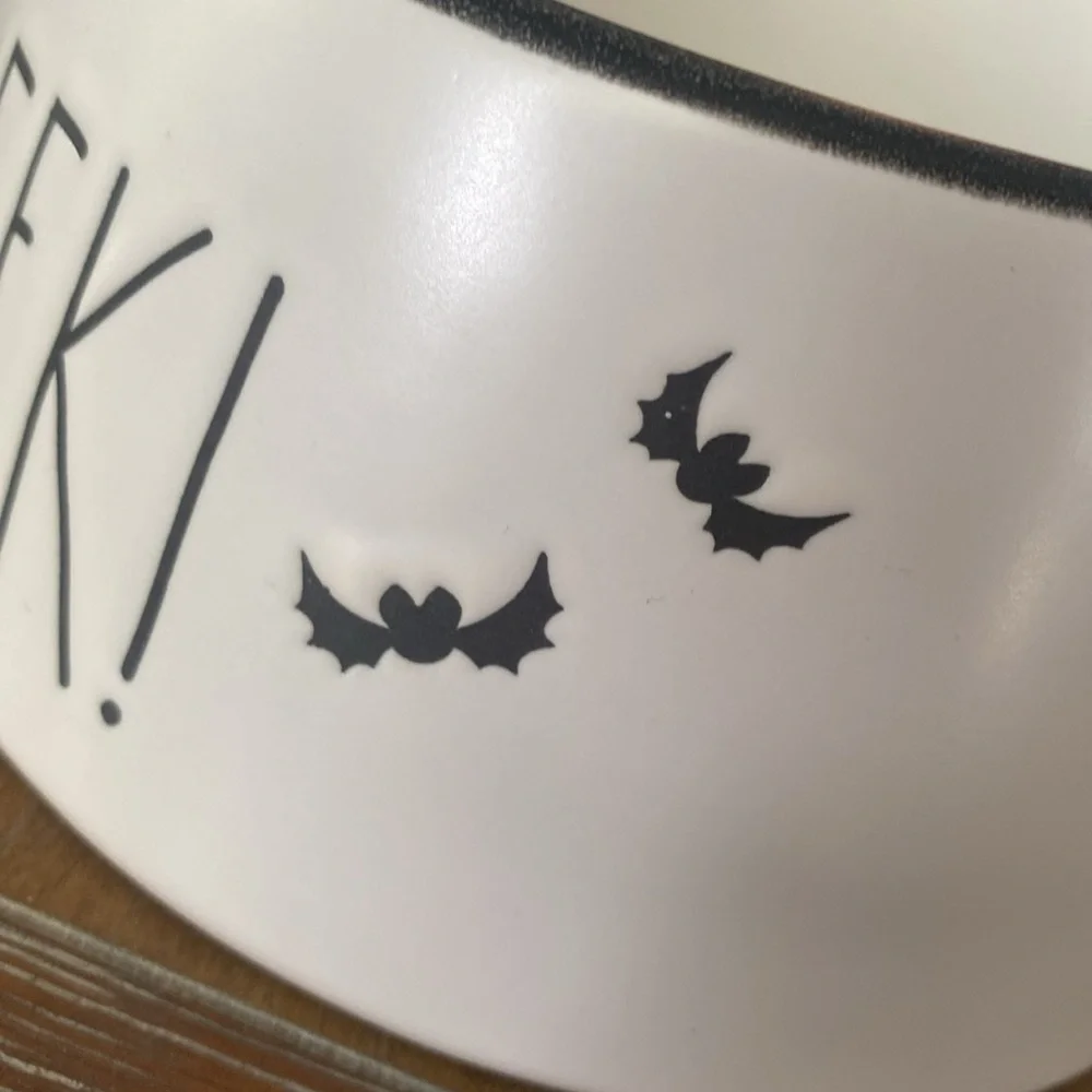 Rae Dunn Peanuts Pet Bowl